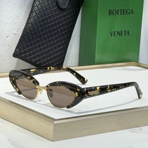 BV1387S 003 Cat-Eye Sunglasses