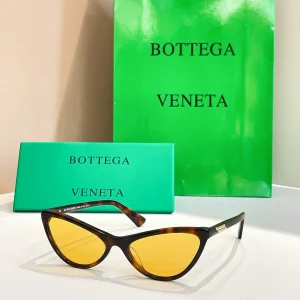 BV1414S 004 Cat-Eye Sunglasses