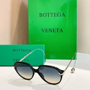 BV1436S 002 Geometric Sunglasses