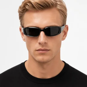 Distinctive Sunglasses – Black Frame