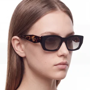 Sunglasses with logo – Black