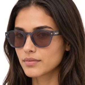 Sunglasses with the iconic metal plaque – Blue