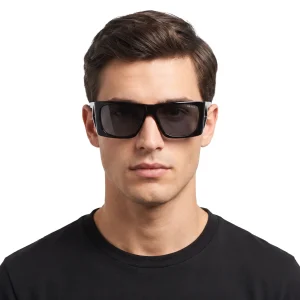 Sunglasses – Iconic Black Rectangular Frame