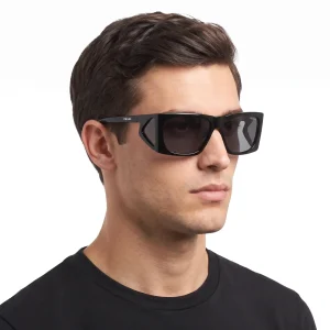 Sunglasses – Iconic Black Rectangular Frame