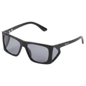 Sunglasses – Iconic Black Rectangular Frame
