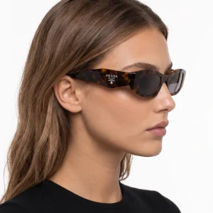 Tortoiseshell Cat-Eye Sunglasses – Gray Lenses