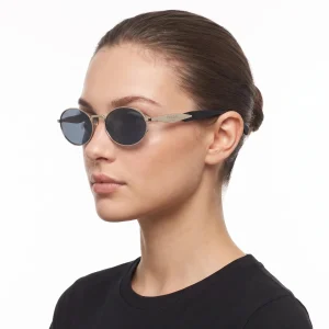 Vintage-Inspired Oval Sunglasses – Gold Frame