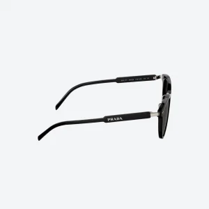 Chic Rounded Sunglasses – Black Lenses