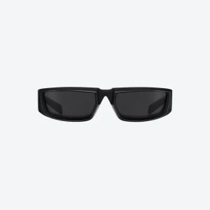 Distinctive Sunglasses – Black Frame
