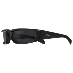 Distinctive Sunglasses – Black Frame