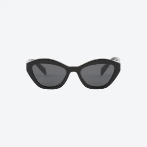 Cat-Eye Sunglasses – Black Frame