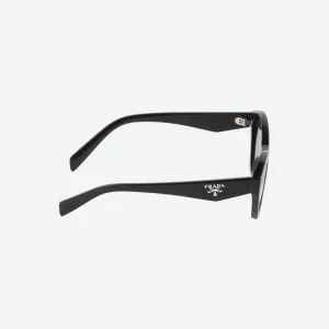 Cat-Eye Sunglasses – Black Frame