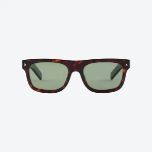 Square sunglasses with the iconic metal plaque – Dark Brown