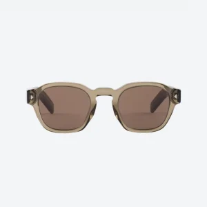 Sunglasses with the iconic metal plaque – Brown