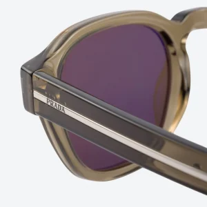 Sunglasses with the iconic metal plaque – Brown