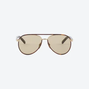 Sunglasses with the Iconic Metal Plaque – Camomile Lenses