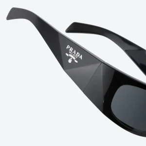 Symbole Sunglasses – Black Wraparound Frame