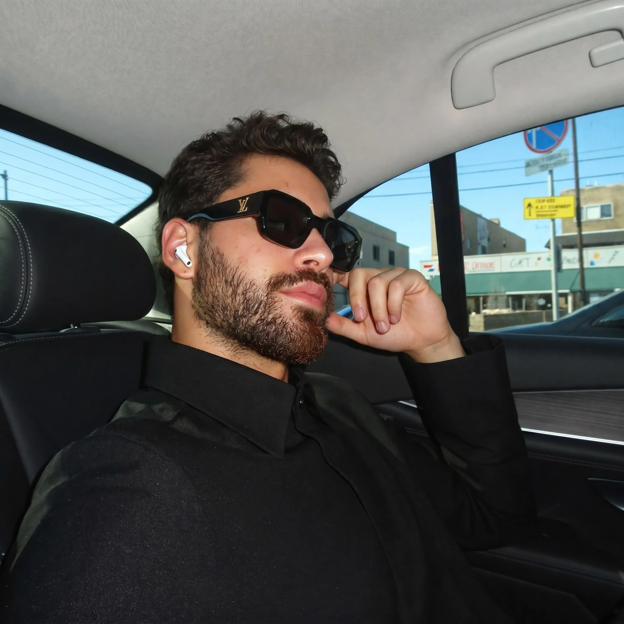 leo.driftt — Rolling through the city in the Z2872U LV Flower Square